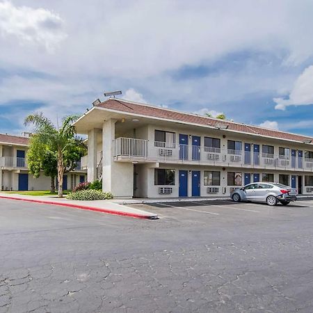 Motel 6-Bakersfield, Ca - Airport Esterno foto