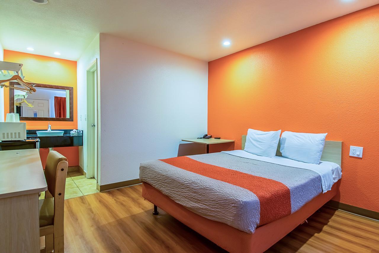 Motel 6-Bakersfield, Ca - Airport Esterno foto