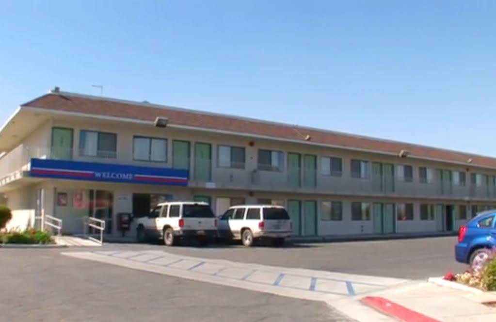 Motel 6-Bakersfield, Ca - Airport Esterno foto