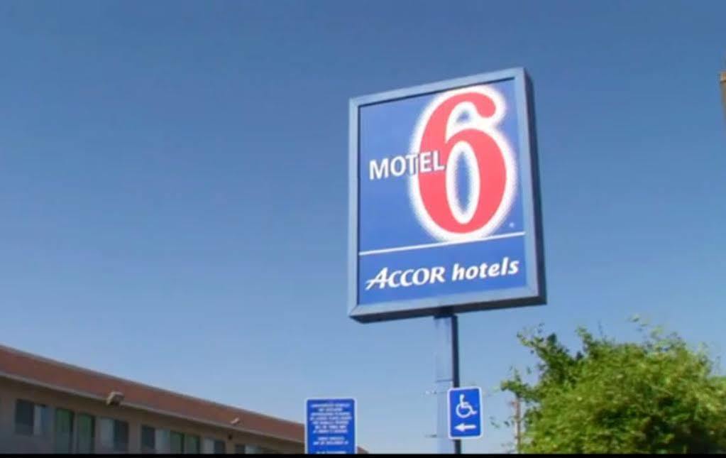 Motel 6-Bakersfield, Ca - Airport Esterno foto