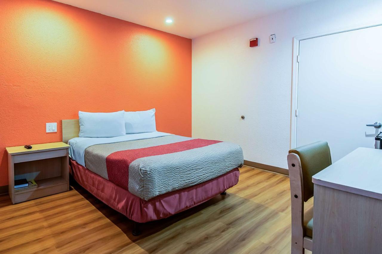 Motel 6-Bakersfield, Ca - Airport Esterno foto