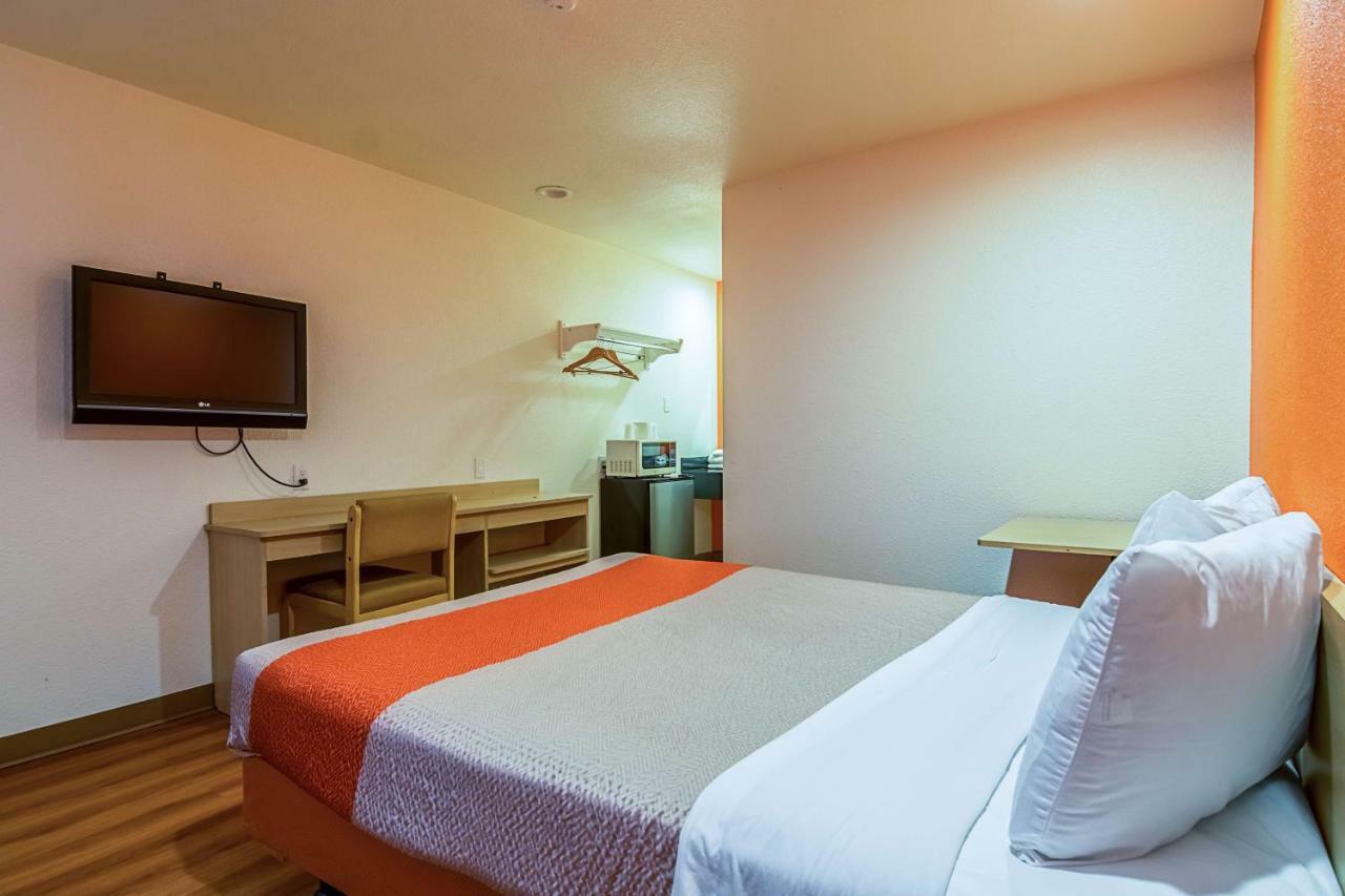 Motel 6-Bakersfield, Ca - Airport Esterno foto